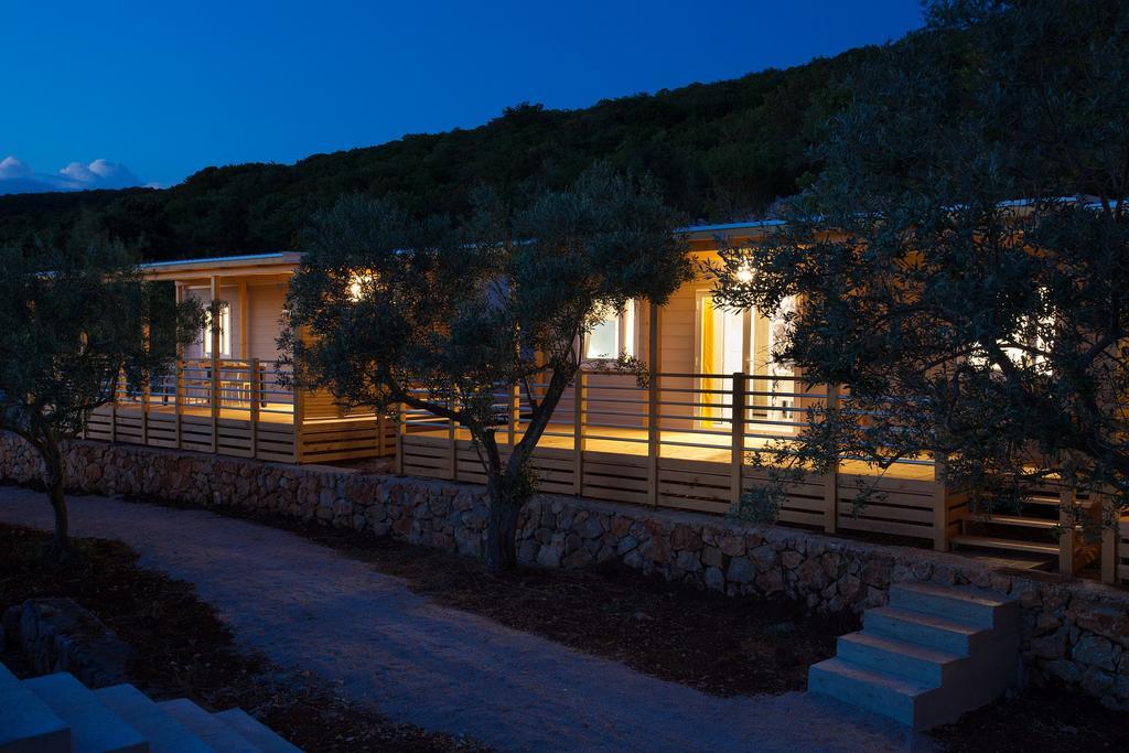 Mobile Homes And Apartments St,Denis Punat Extérieur photo