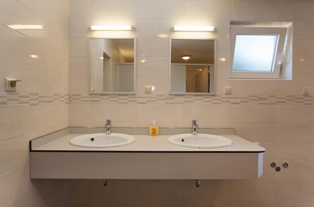 Mobile Homes And Apartments St,Denis Punat Extérieur photo